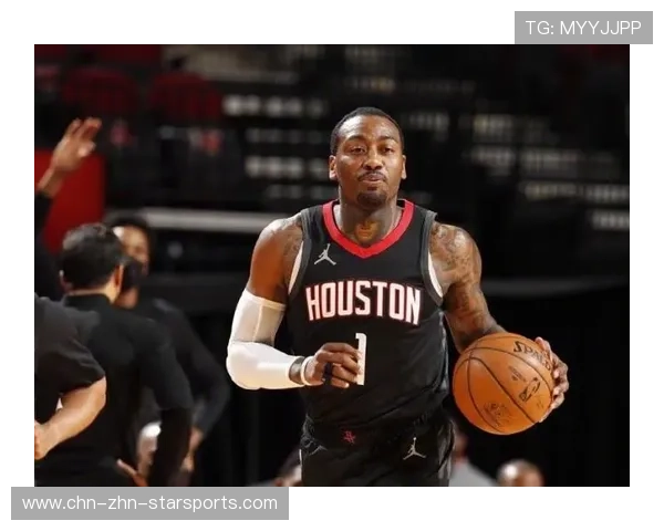 巴特勒底线发起攻势得手,热火稳住进攻端 巴特勒底线发起攻势得手,热火稳住进攻端